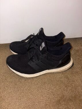 adidas Men's Black Athletic Running Shoes with White Midsole